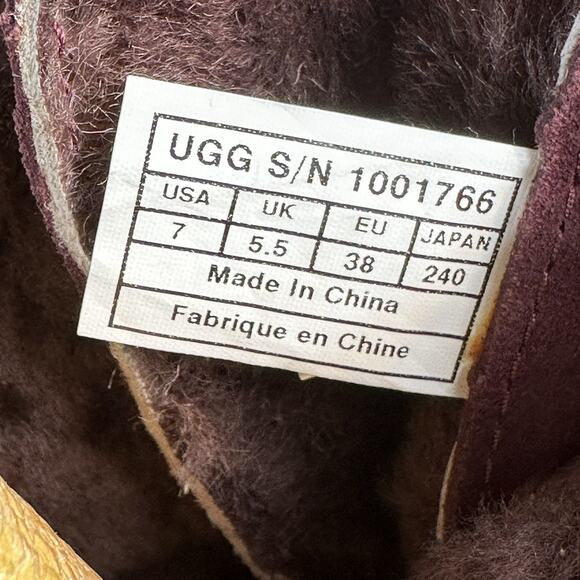 UGG Belcloud Size 7 Maroon Suede Brown Leather Sheepskin Waterproof Duck Boots - Picture 8 of 9